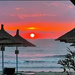 Sea View Deluxe Apartments Qerret Golem